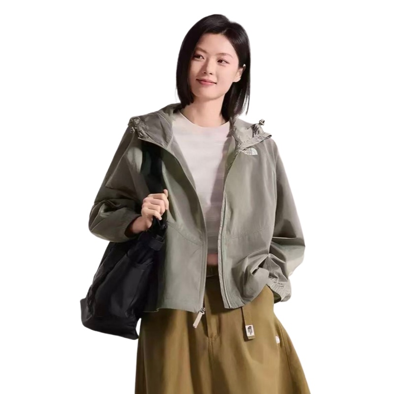 سترة رياضية مريحة للنساء من ذا - مراجعة Outdoor Sport North Face وسعره