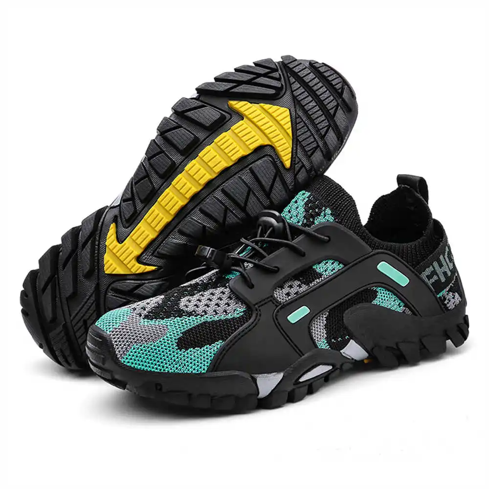 أحذية المشي لمسافات طويلة للرج - مراجعة Outdoor Sports Store وسعره